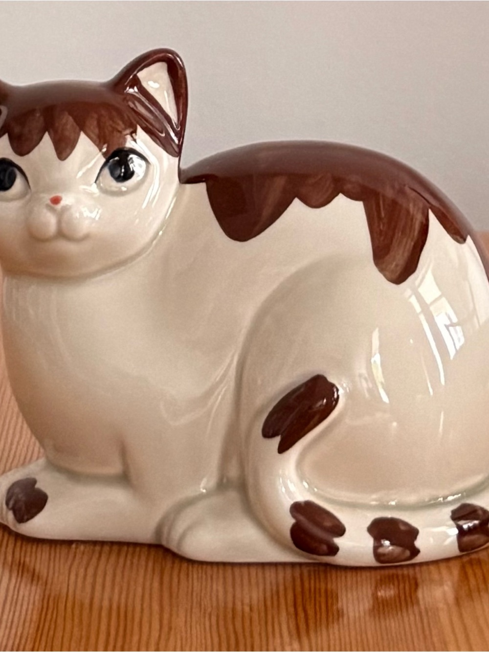 Otagiri Brown and Cream Glazed Ceramic Cat Coin Bank